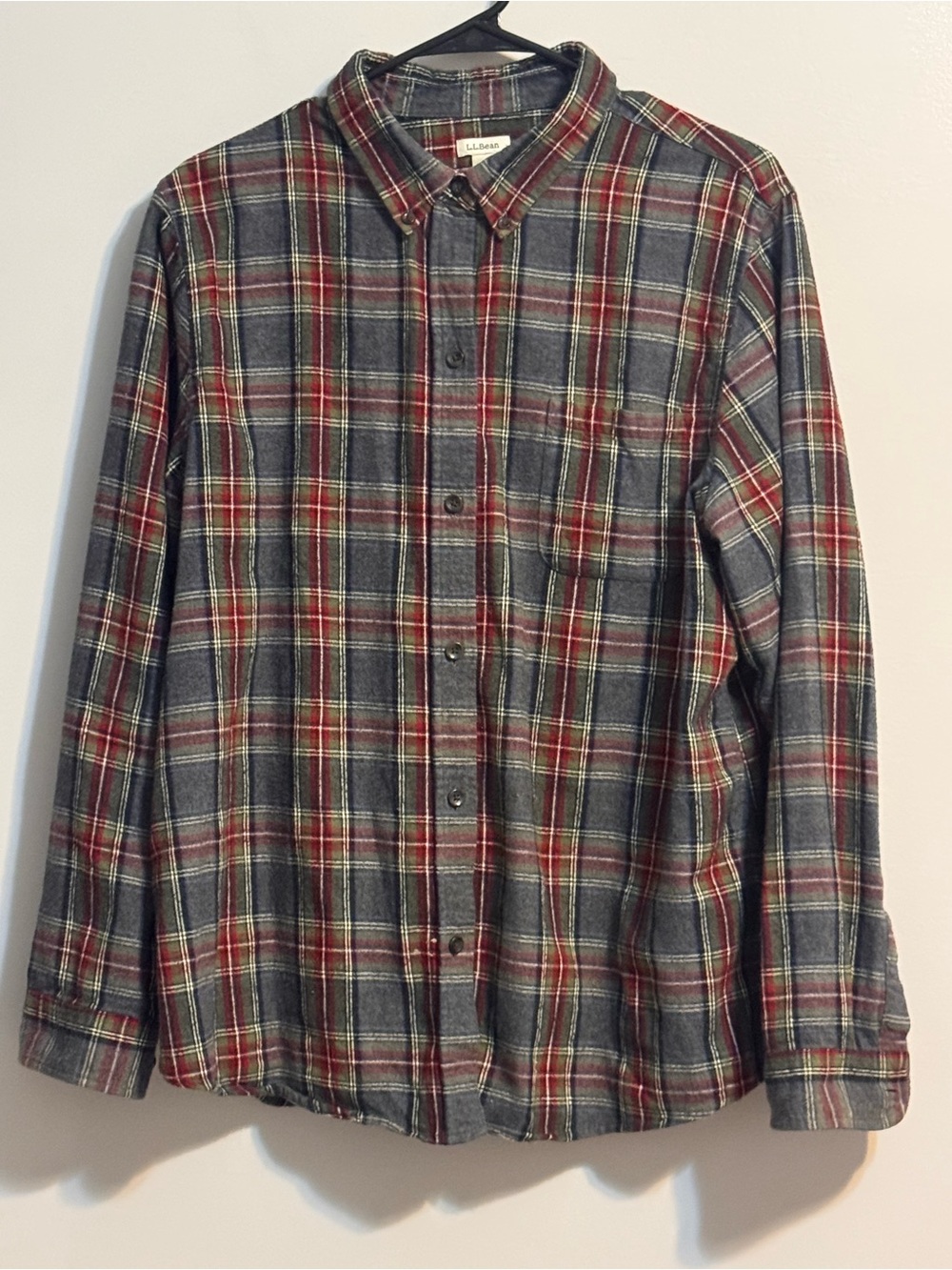 L.L.Bean Men’s XL Plaid Flannel Shirt Gray Red 100% Cotton Button Down
